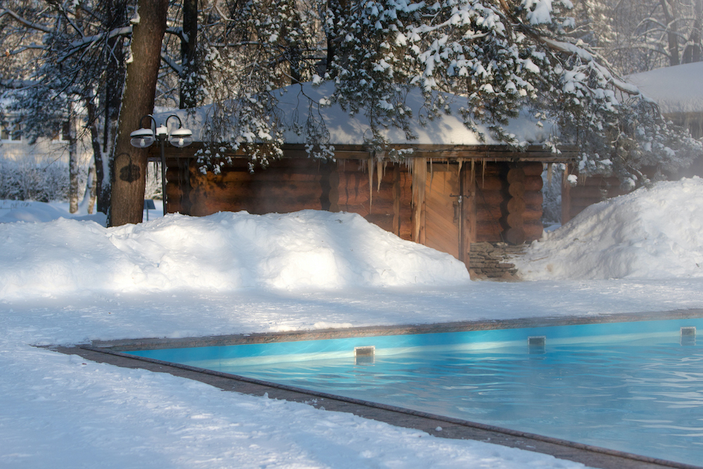 Mantener la piscina en invierno